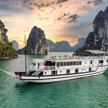 Hotel Legend Cruise Hạ Long Exterior foto