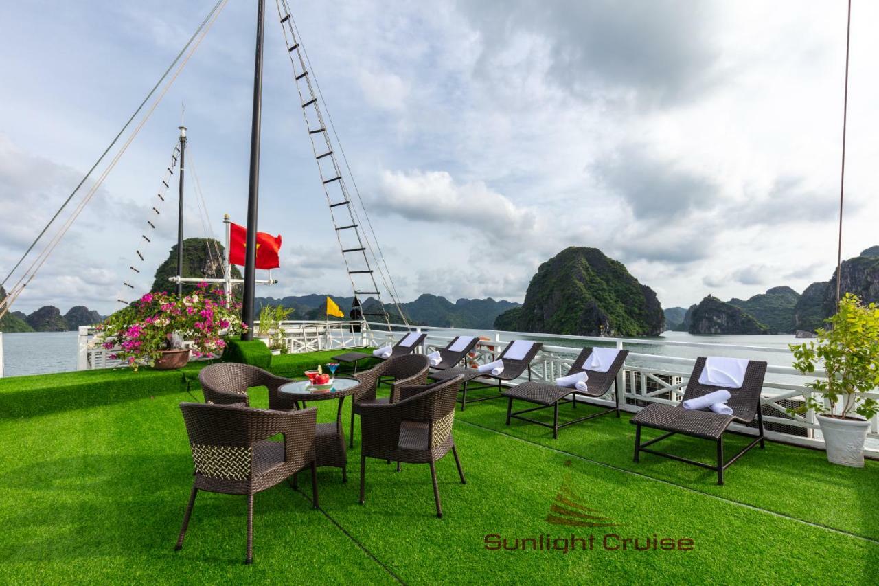 Hotel Legend Cruise Hạ Long Exterior foto